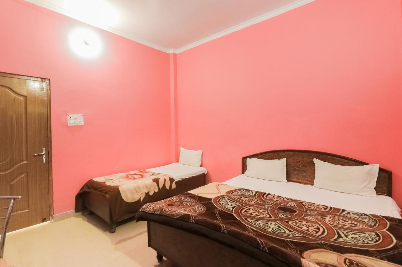 Spot On 61434 Sabri Barkat Hotel Roorkee Dış mekan fotoğraf